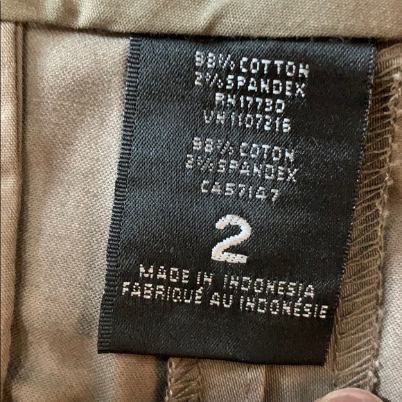 Shorts - Picture 3 of 4